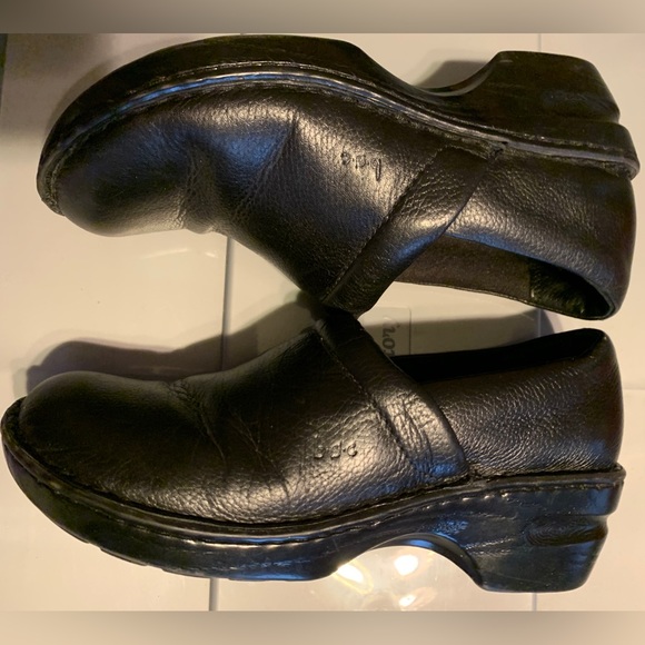 b.o.c. Born Concept Womens Black Slip On Clogs Leather Size 8 Med. (39) Eur. - Picture 2 of 6